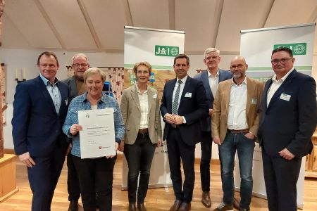 Image - Neuer Vorstand des Fördervereins Pro E 233 gewählt.